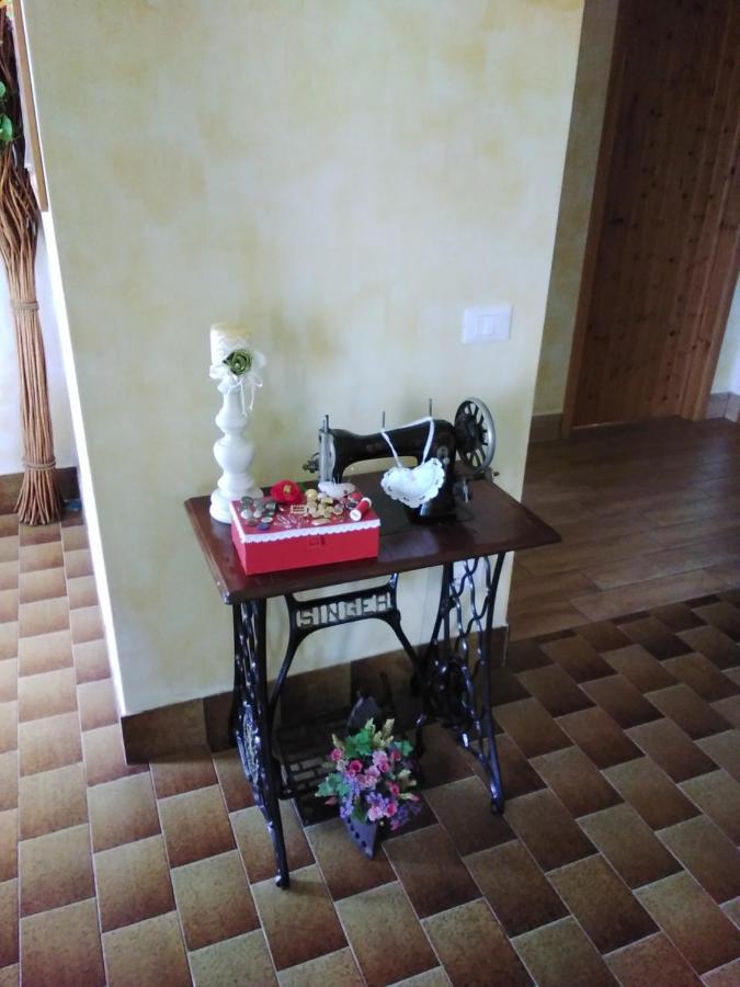 B&B Carmen Biondani Pescantina ภายนอก รูปภาพ