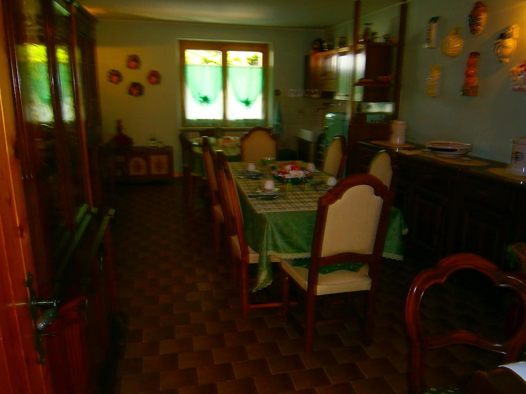 B&B Carmen Biondani Pescantina ภายนอก รูปภาพ